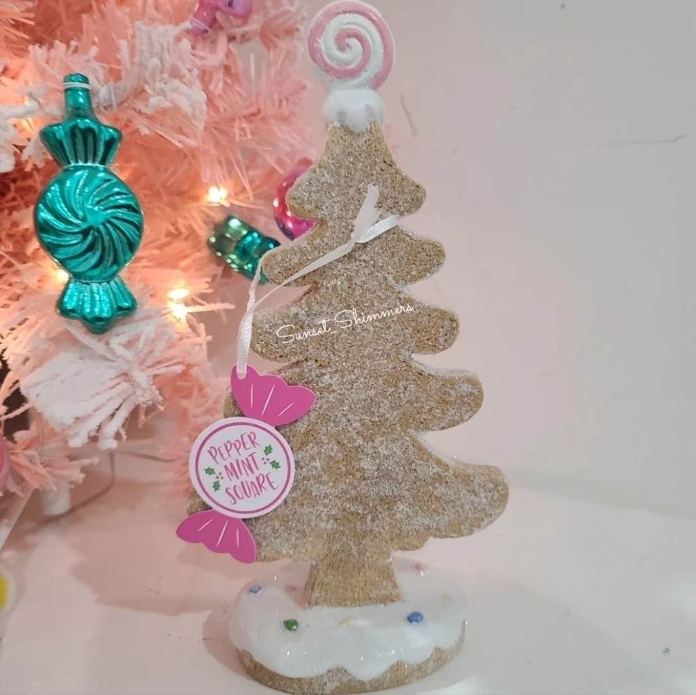 PEPPERMINT SQUARE Pink Gingerbread Cookie Christmas Tree Icing Frosted  Figure